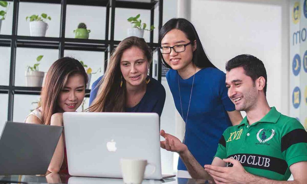 Oportunidades en el sector tecnológico para jóvenes: claves para captar talento digital