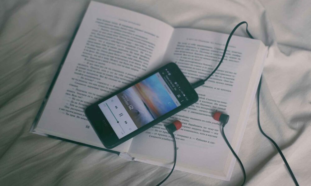 Pocket FM llega a México para conquistar el mercado de audio