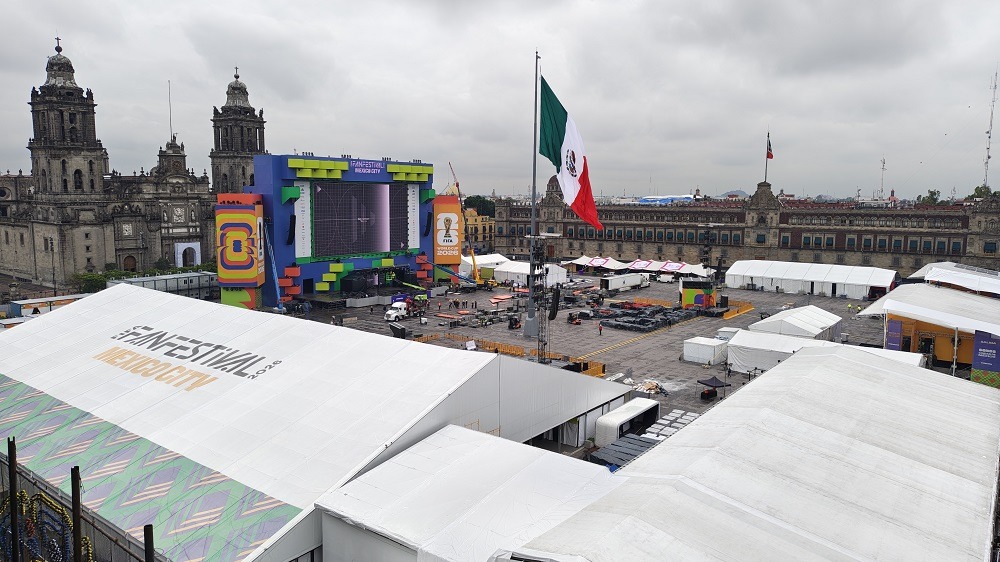 Zócalo Lenovo FIFA